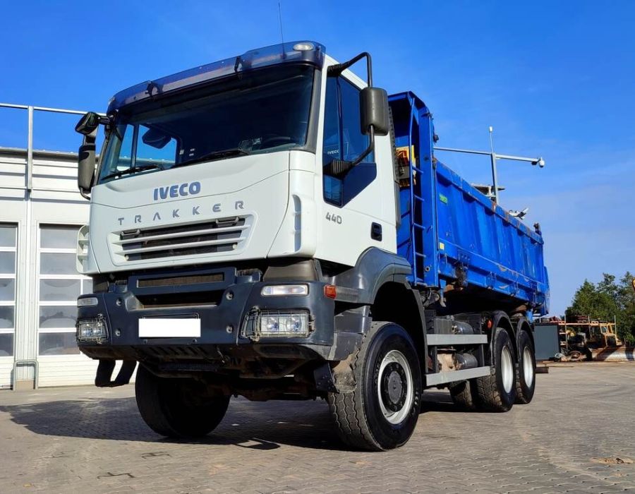 Wywrotka Iveco Trakker 6×6 Bordmatik