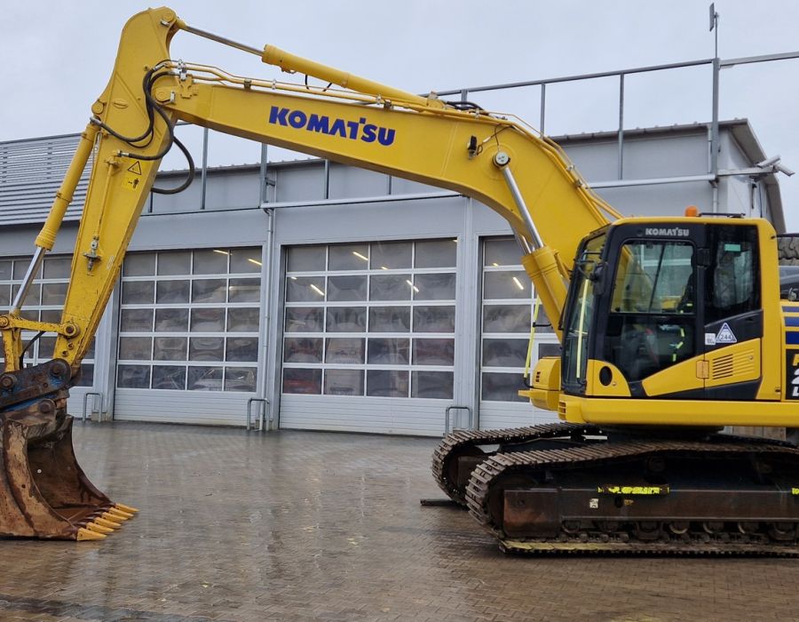 Komatsu PC 210LC-11