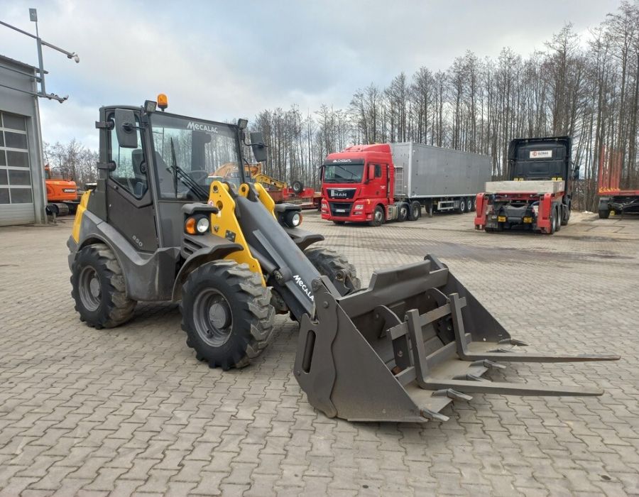 Ładowarka kołowa MeCALAC AX850